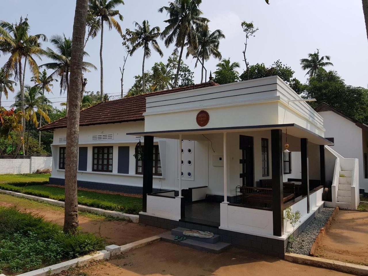 Piggy Hostel Варкала Экстерьер фото