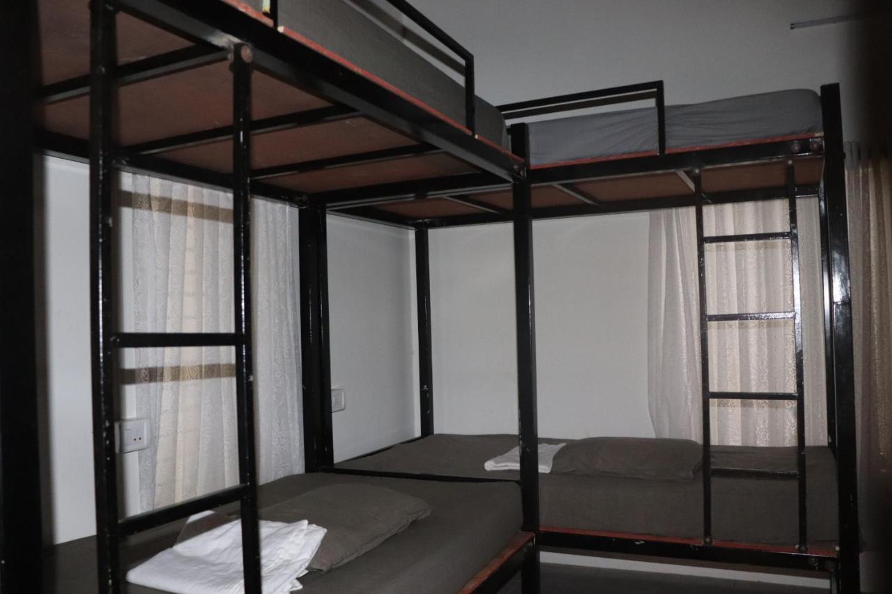 Piggy Hostel Варкала Экстерьер фото