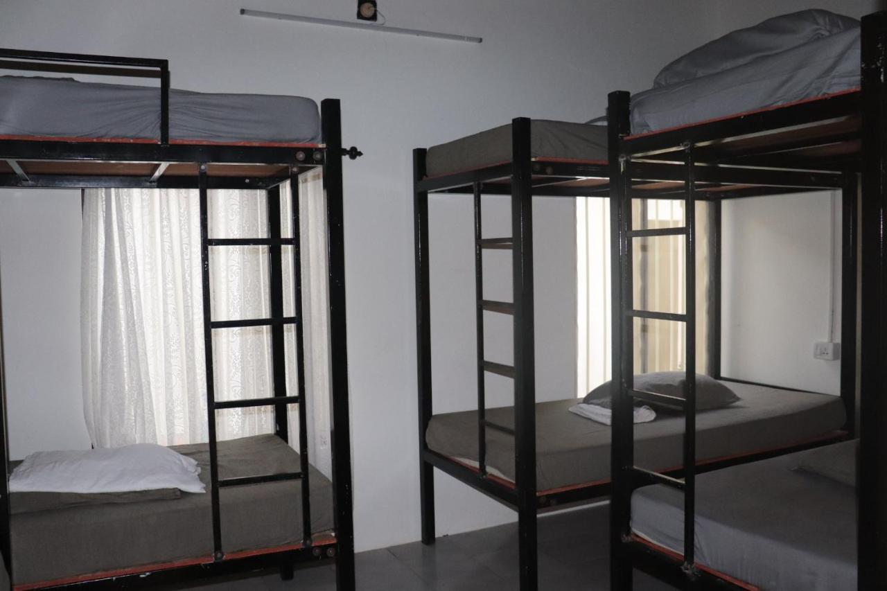 Piggy Hostel Варкала Экстерьер фото